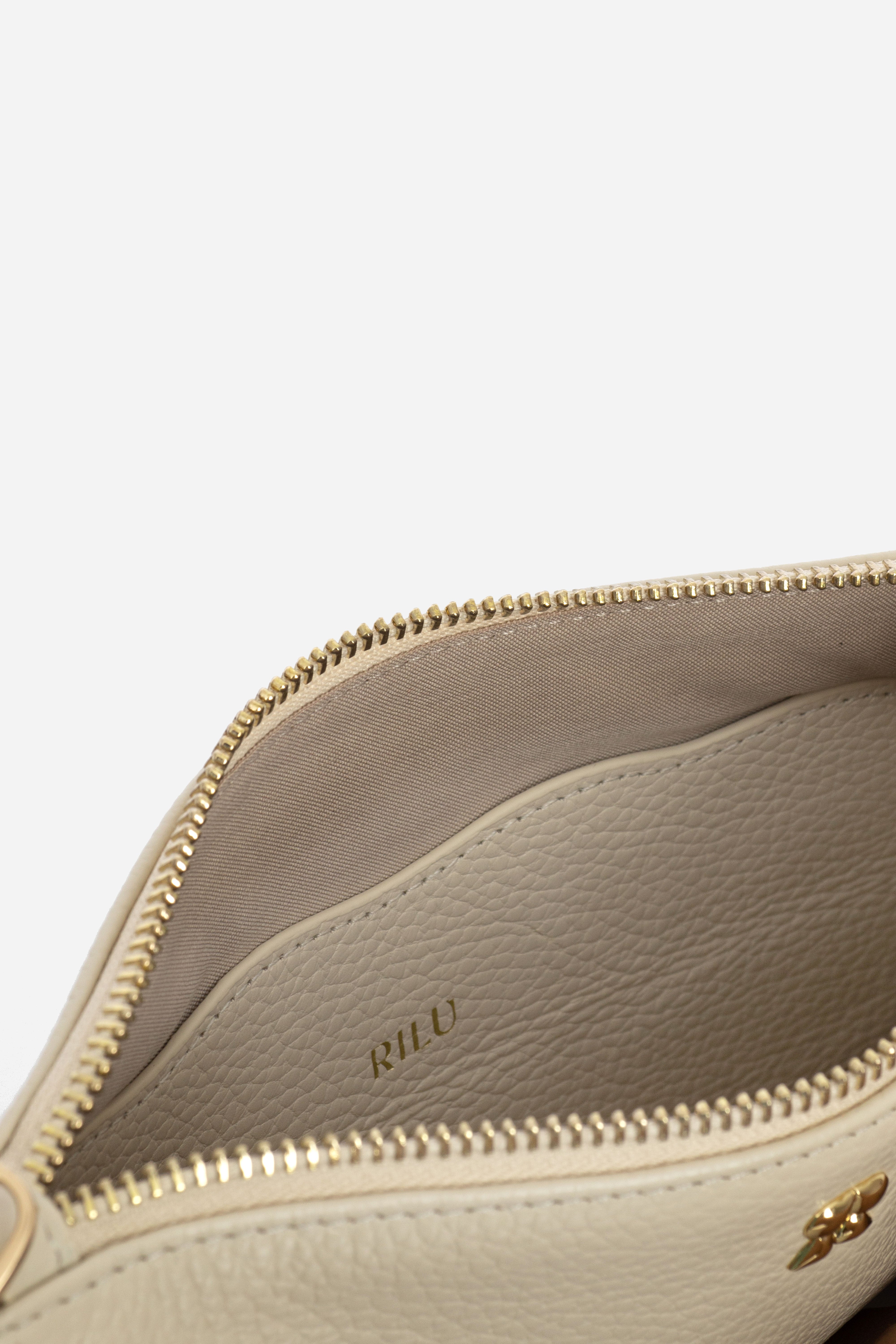 KAIA IVORY CHAIN CLUTCH LEATHER BAG